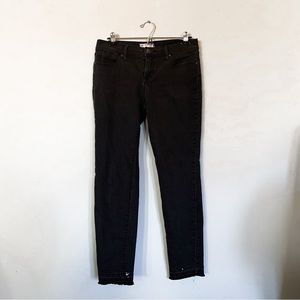 Free People • Mid-Rise Skinny Jeans